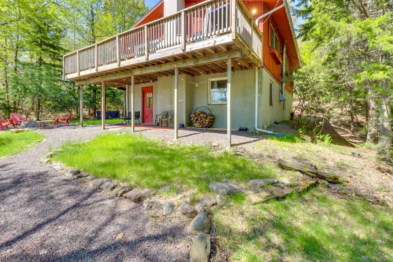 Lakefront Poconos Vacation Rental With Swim Dock! Long Pond Luaran gambar