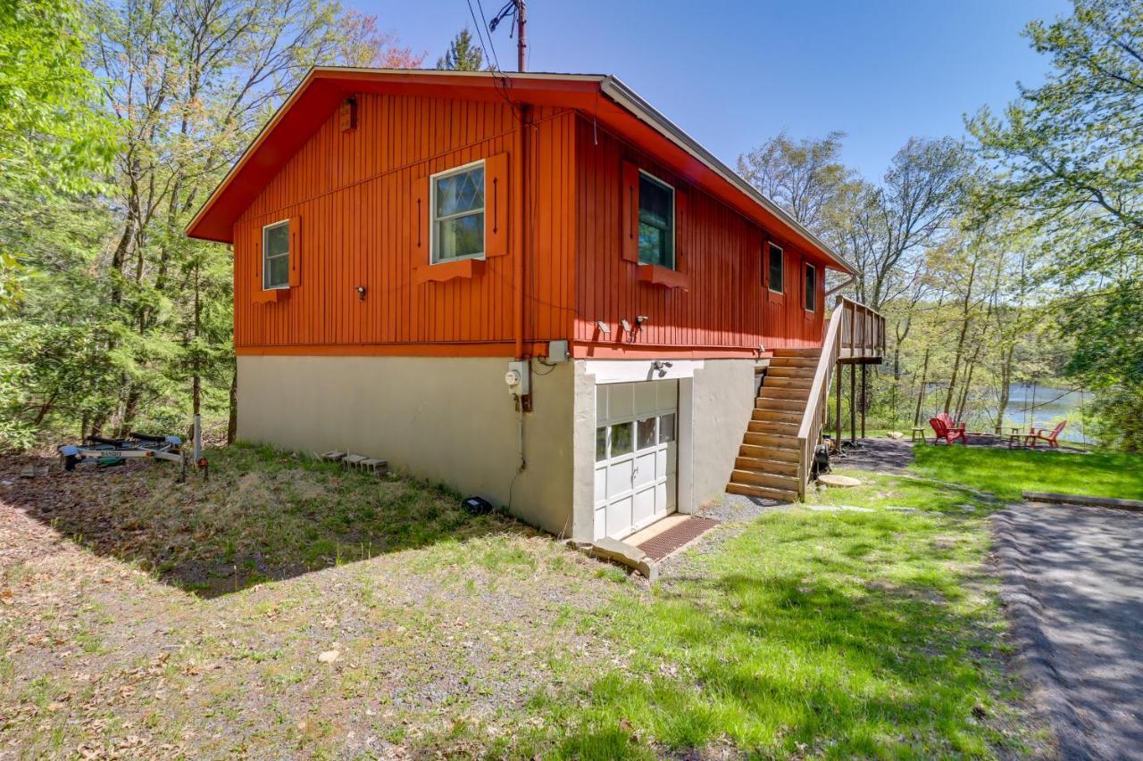 Lakefront Poconos Vacation Rental With Swim Dock! Long Pond Luaran gambar